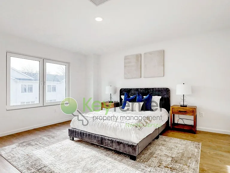 176 Pennington Ave #9 — Photo 15