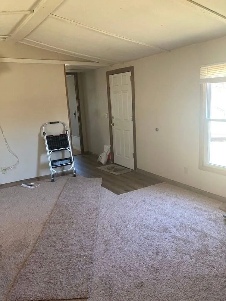 2 bed, $700 — Photo 2
