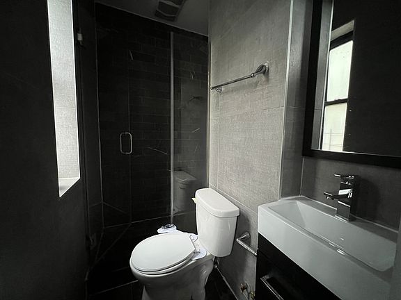5th image of 411 E 118th St APT 23