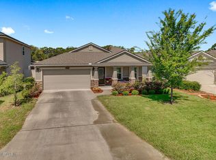 2696 Salt Lake Dr, Jacksonville, FL 32211