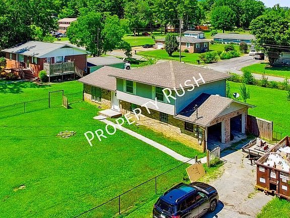 2nd image of 702 Fricks Ln