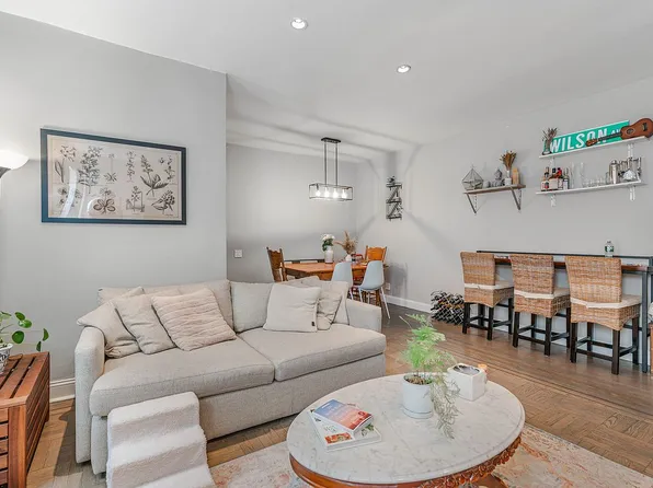 24-39 38th St #B5, Astoria, NY 11103