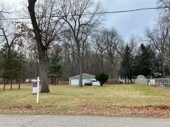 10014 Terry Ln, Portage, MI 49002