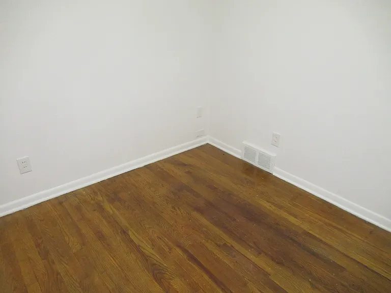 330 Paul St — Photo 10