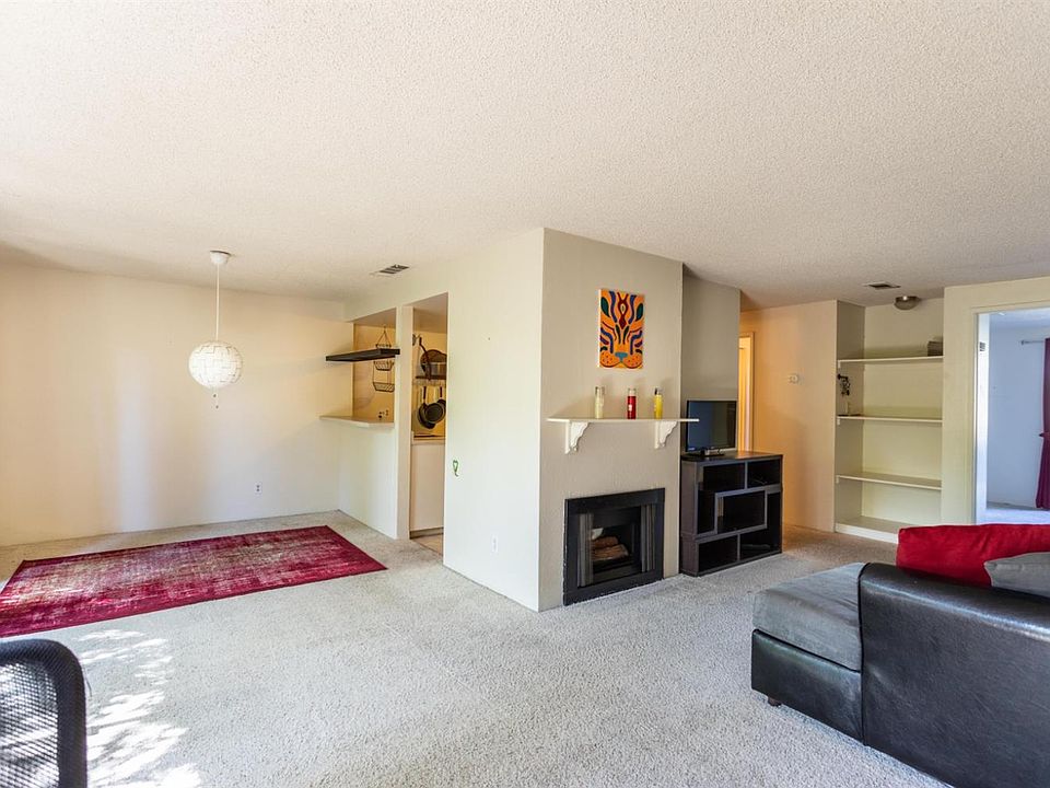 1st image of 943 Fulton Ave APT 516
