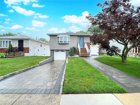 21 Stroud Ave, Staten Island, NY 10312