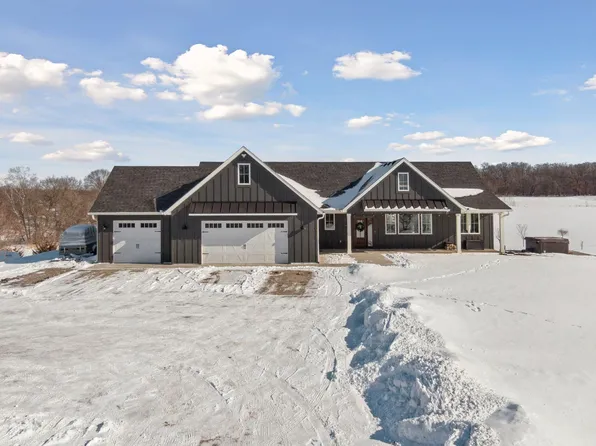 8478 Acacia Ave NE, Monticello, MN 55362