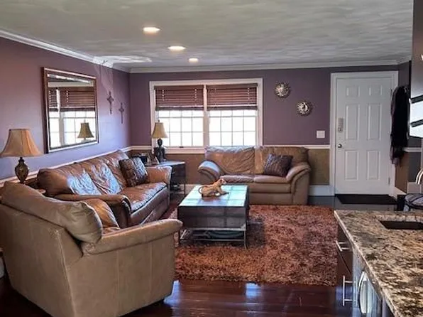 98 Scenery Ln #98, Johnston, RI 02919