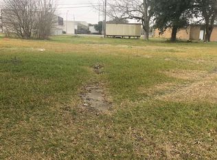3728 Gulfway Dr, Port Arthur, TX 77642