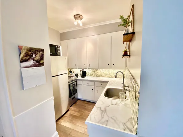 2733 Girard Ave S APT 206, Minneapolis, MN 55408