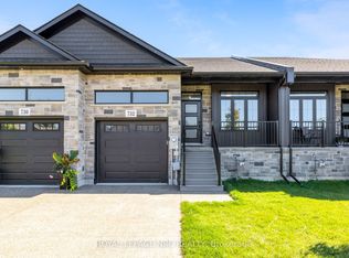 732 Clarence St, Pt Colborne, ON L3K3G3