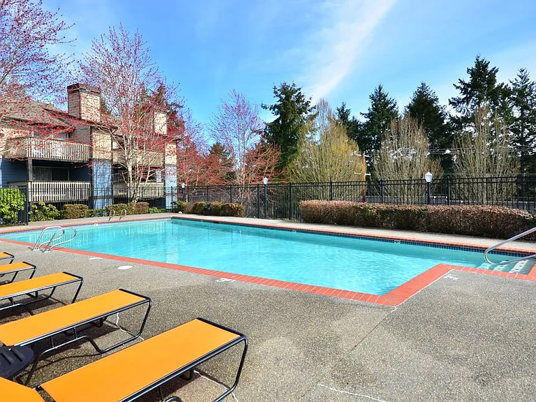 North Creek Heights Apartments — Photo 19
