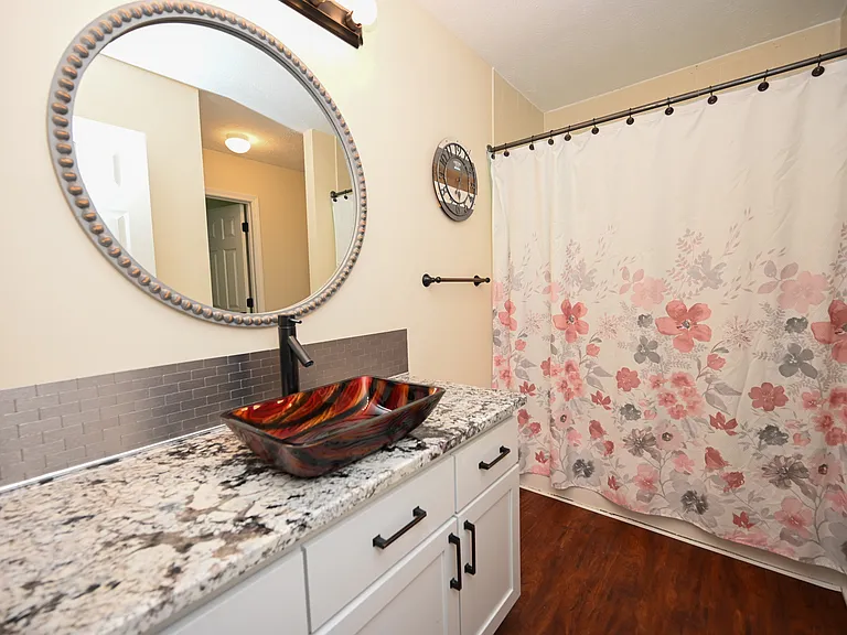 655 Almas Ct — Photo 19