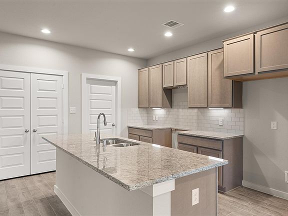 3rd image of 2639 Finley Ln