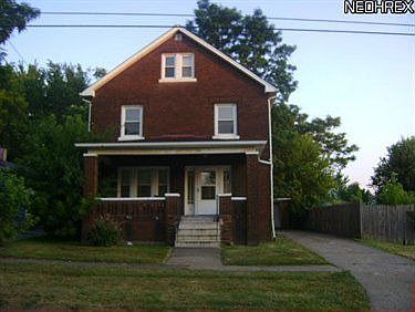 1st image of 704 E 32nd St
