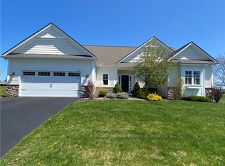 6037 Medalist Ln S, Bristol, NY 14424