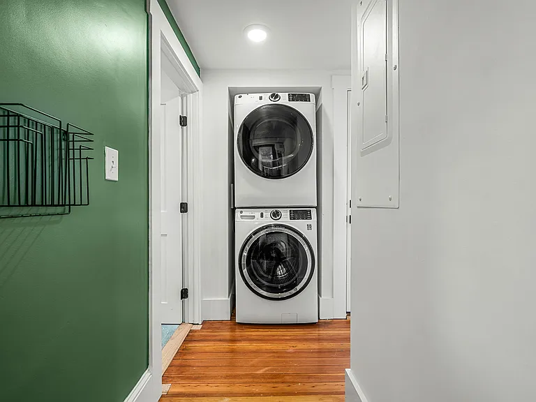 18 Benedict St #3 — Photo 15
