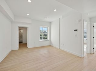 6399 Drexel Rd #4, Philadelphia, PA 19151
