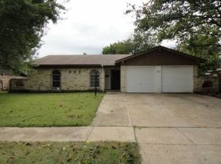 1521 Linwood Ln, Edgecliff Village, TX 76134