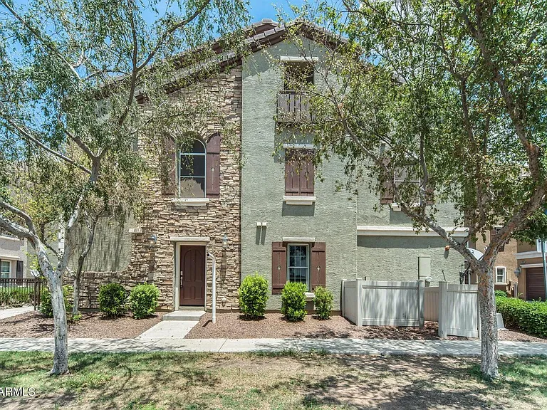 2634 S Alpine Dr — Photo 1