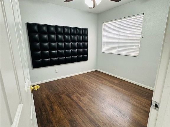 4th image of 5711 Roundrock Dr