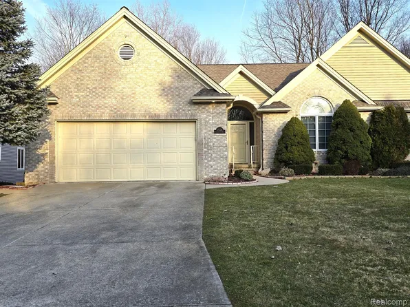 2024 Crystal Wood Trl, Flushing, MI 48433
