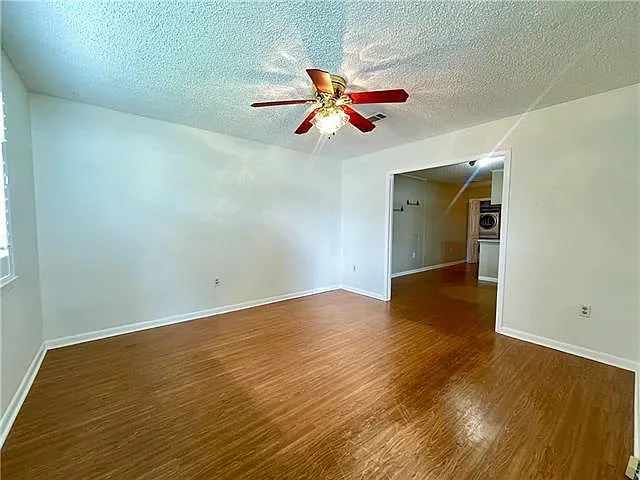 Building Photo - 4516 Calumet St