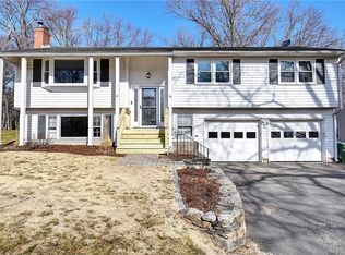95 Shipman Dr, Glastonbury, CT 06033