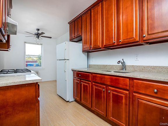 3rd image of 47-09 Bell Boulevard
