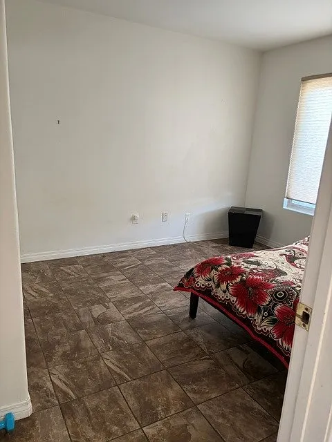 3 bed, 2.5 bath, 1454 sqft, $1,300 — Photo 4
