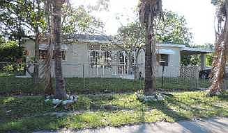 2nd image of 15120 NE 11th Ct