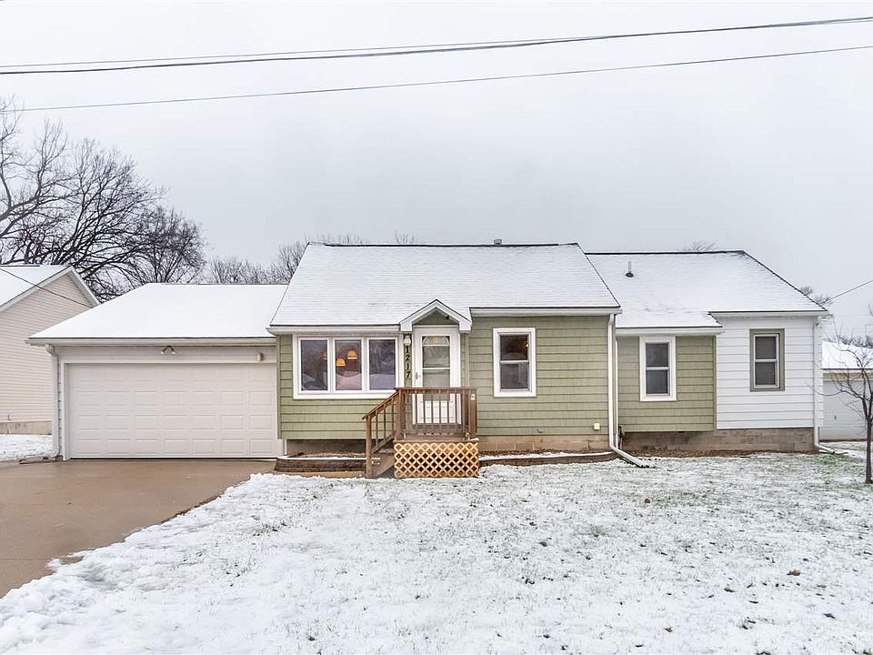 2nd image of 1217 Fran St