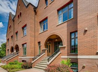 3 S Emerson St #B, Mount Prospect, IL 60056