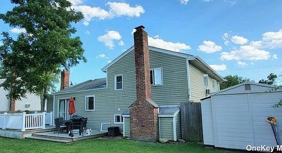 2nd image of 21 Dulittle St