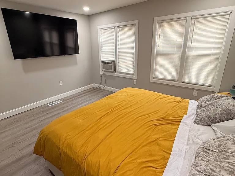 2 Roosevelt Dr #1 — Photo 14
