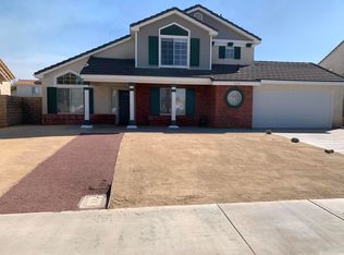 1834 W Avenue P4, Palmdale, CA 93551