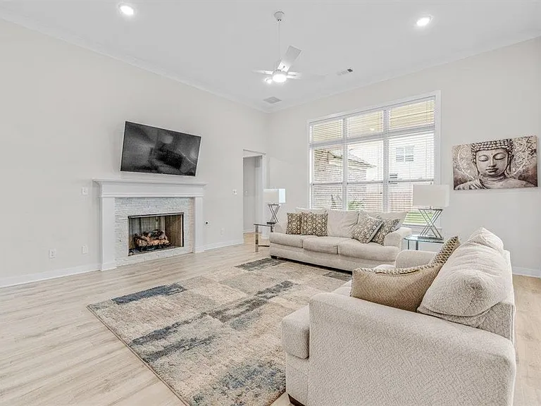 609 Yvonne Bend Dr — Photo 4