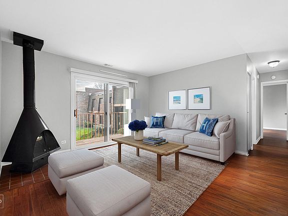 2nd image of 717 Killarney Ct APT 2C