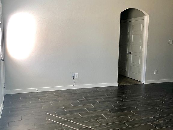 2nd image of 1046 W Sierra Vista Ct