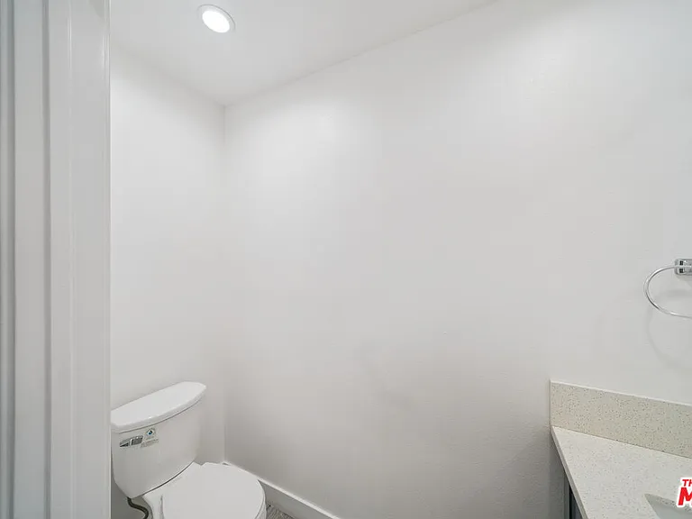 1123 Browning Blvd #1123 — Photo 10