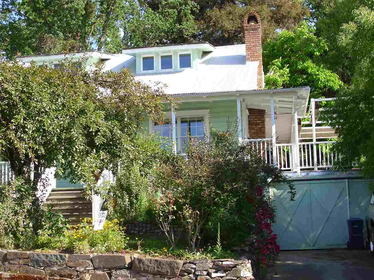 20 Church St photo 1