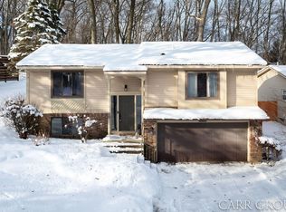 1315 Gladstone Dr SE, Grand Rapids, MI