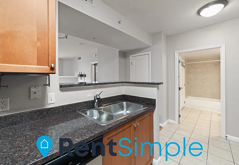 851 N Glebe Rd #707 — Photo 4