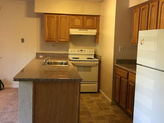 2nd image of 331 J St APT 1