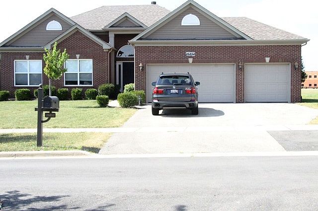 1st image of 26852 Basswood Cir