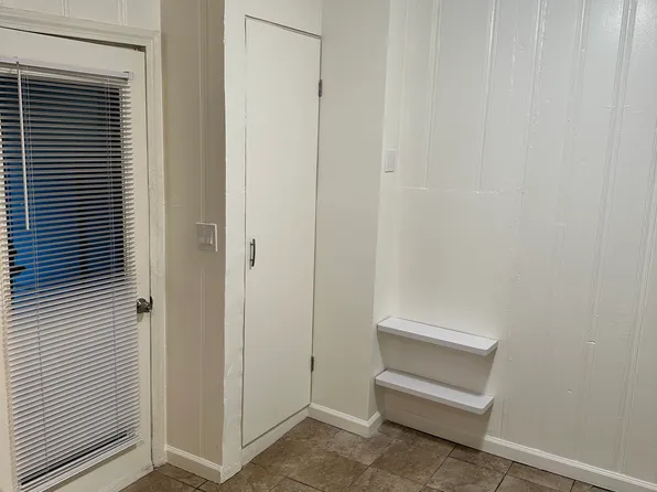 4842 International Blvd APT 5, Oakland, CA 94601