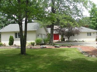 21298 Albion Rd, Strongsville, OH 44149