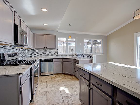 3rd image of 4907 Wind Creek Dr