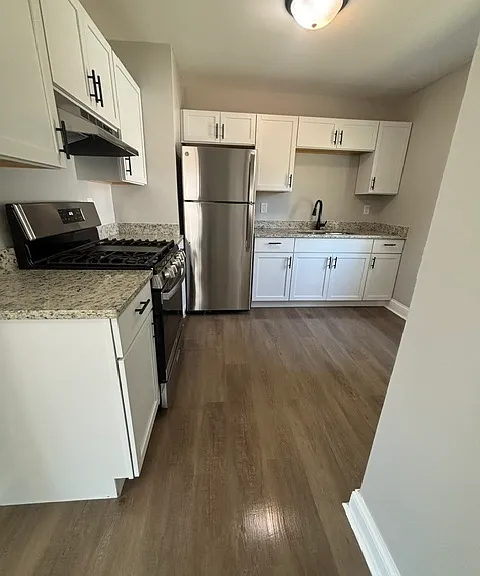 4364 Buchanan St — Photo 5