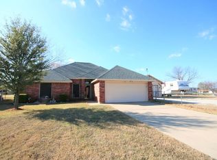 208 S Agnew St, Boyd, TX 76023